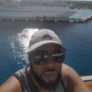 Meet your Posher, Jay